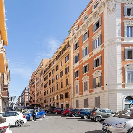 Charme E Stile A Via Foscolo Apartment Rome