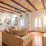 Charme E Stile A Via Foscolo Appartamento Roma